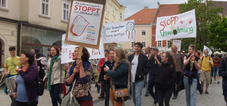 Kundgebung für den Akademiepark