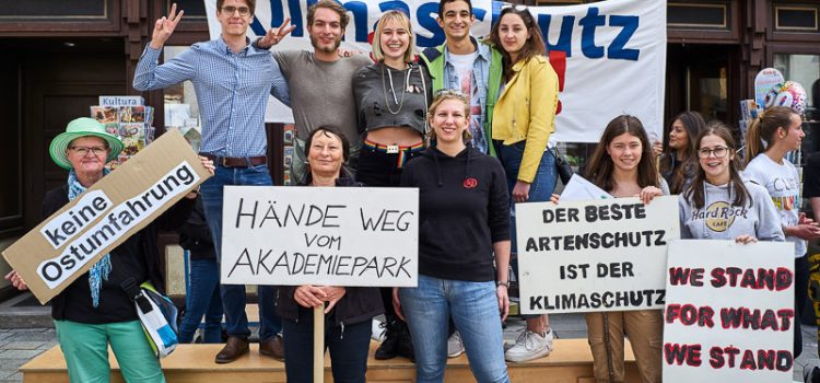 Über 300 Menschen bei Klimaschutz-Demo in Wiener Neustadt